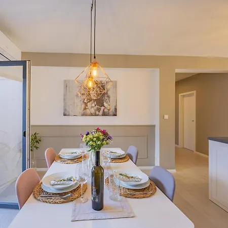 Apartamento Bella Lux With Jacuzzi, Grill & Garden
