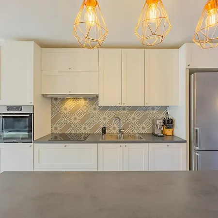 Bella Lux With Jacuzzi, Grill & Garden Lägenhet Zadar