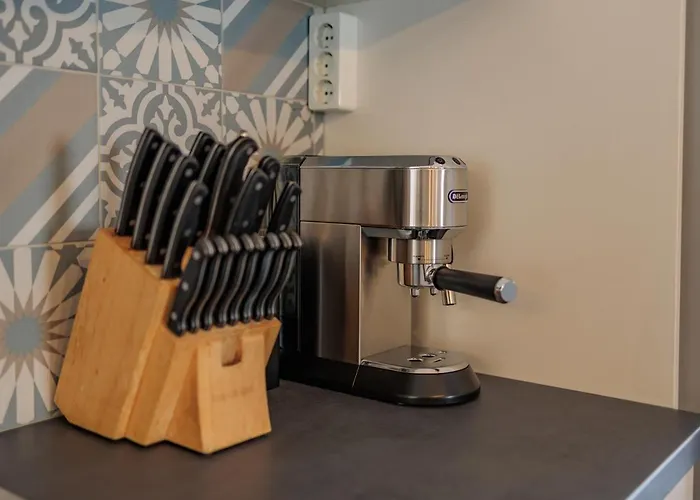 Bella Lux With Jacuzzi, Grill & Garden