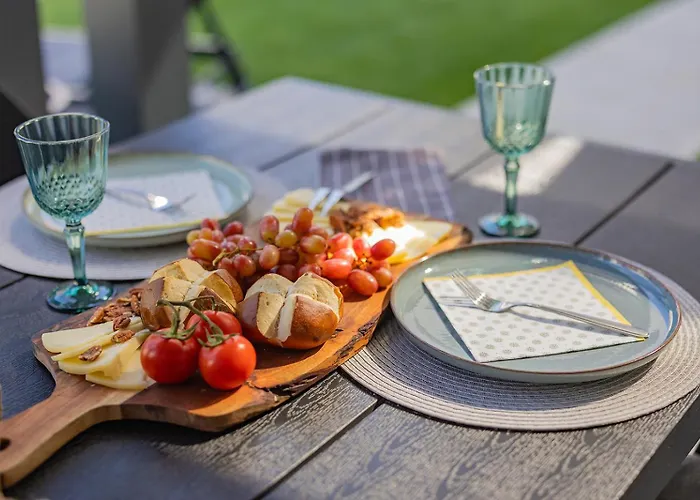 Lägenhet Bella Lux With Jacuzzi, Grill & Garden Zadar