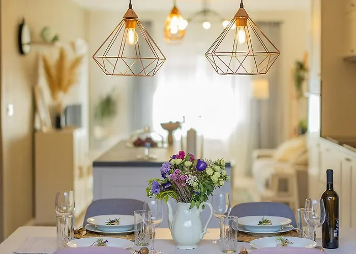 Bella Lux With Jacuzzi, Grill & Garden Lägenhet *